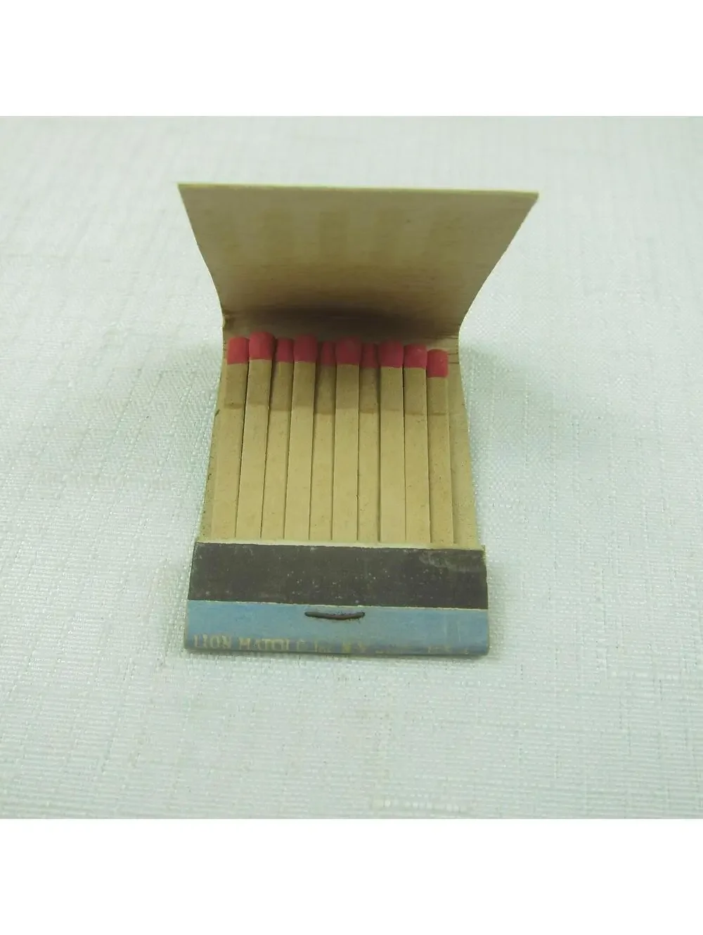 2 Vintage Matchbooks FULL Hotel St. Moritz Cafe De La Paix & The Commodore Hotel